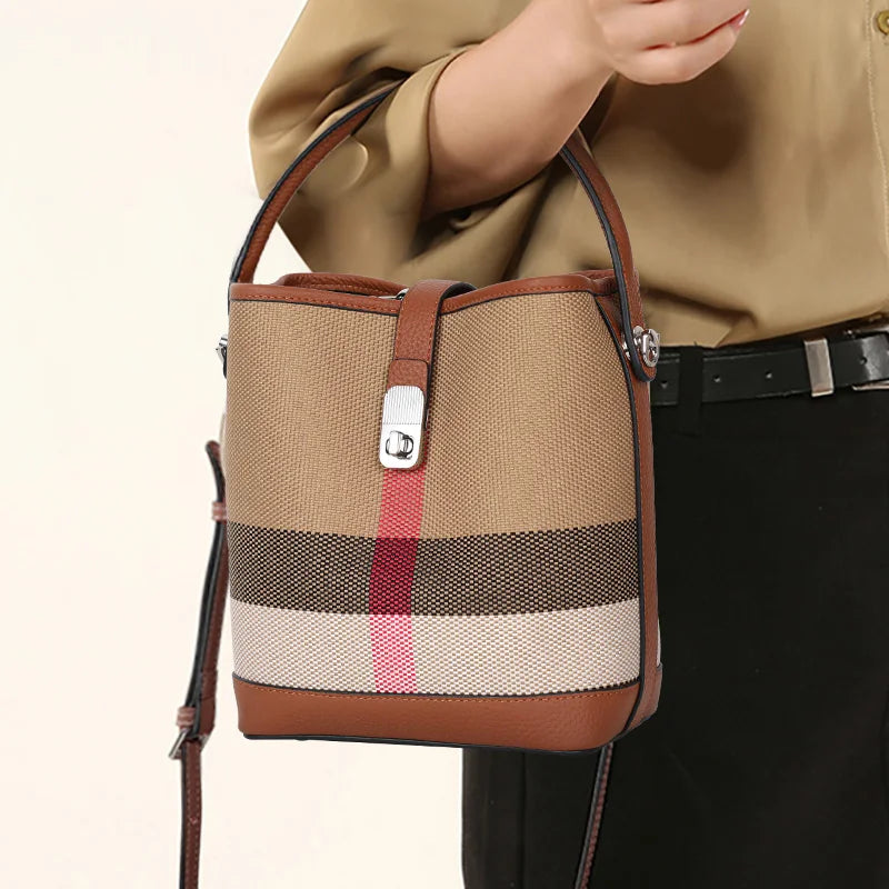 Bolsa de Ombro Oxford Bag em Couro Legítimo